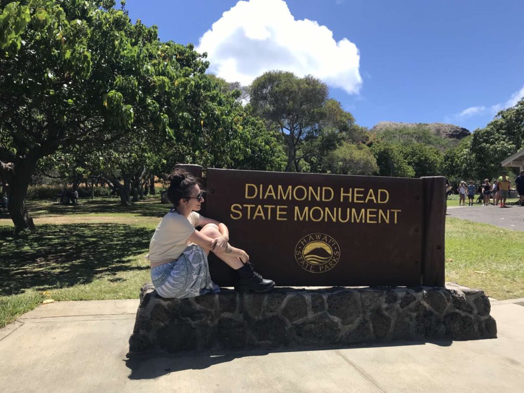 diamond head state monument sign